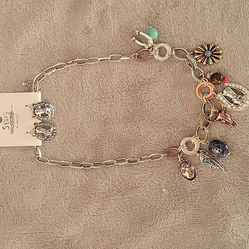 Davinci Western Style Charm Necklace And Earring Set